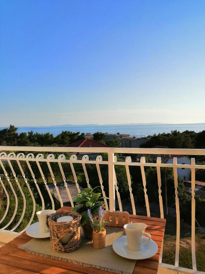 Apartment Near The Sea-Self Check-In Podstrana Bagian luar foto
