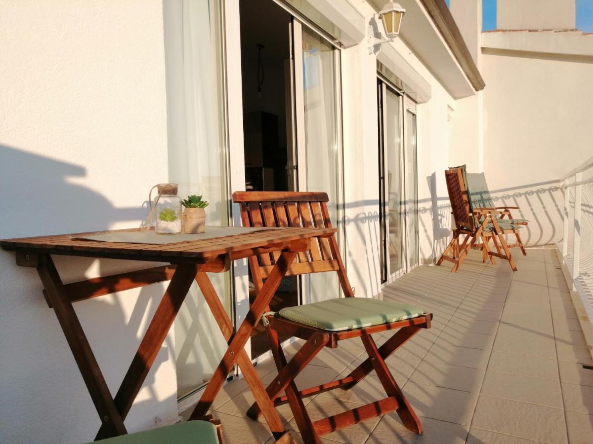 Apartment Near The Sea-Self Check-In Podstrana Bagian luar foto