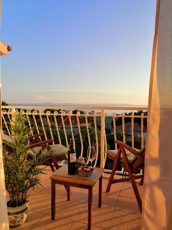 Apartment Near The Sea-Self Check-In Podstrana Bagian luar foto