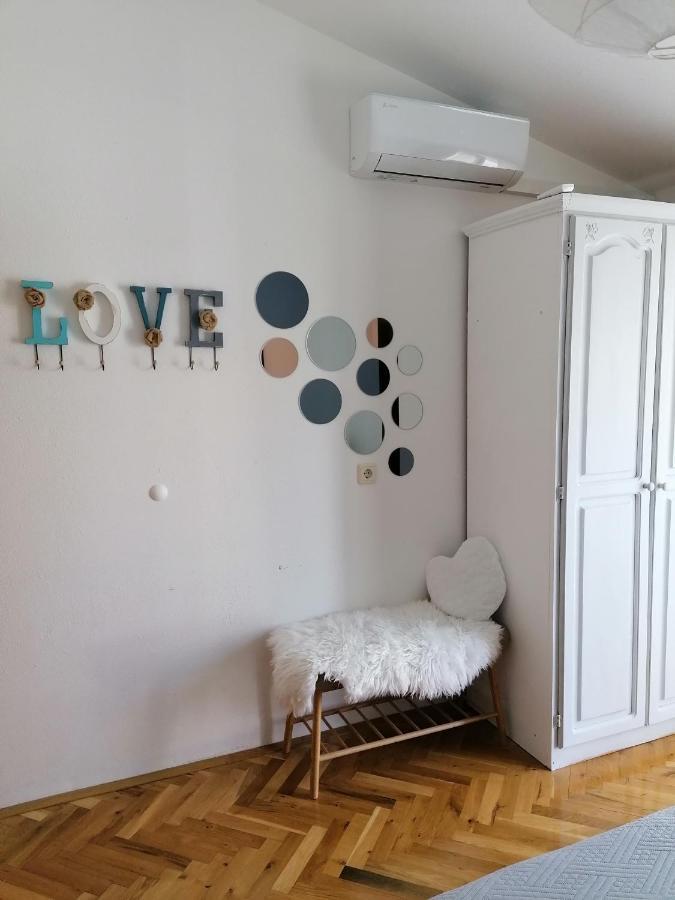 Apartment Near The Sea-Self Check-In Podstrana Bagian luar foto